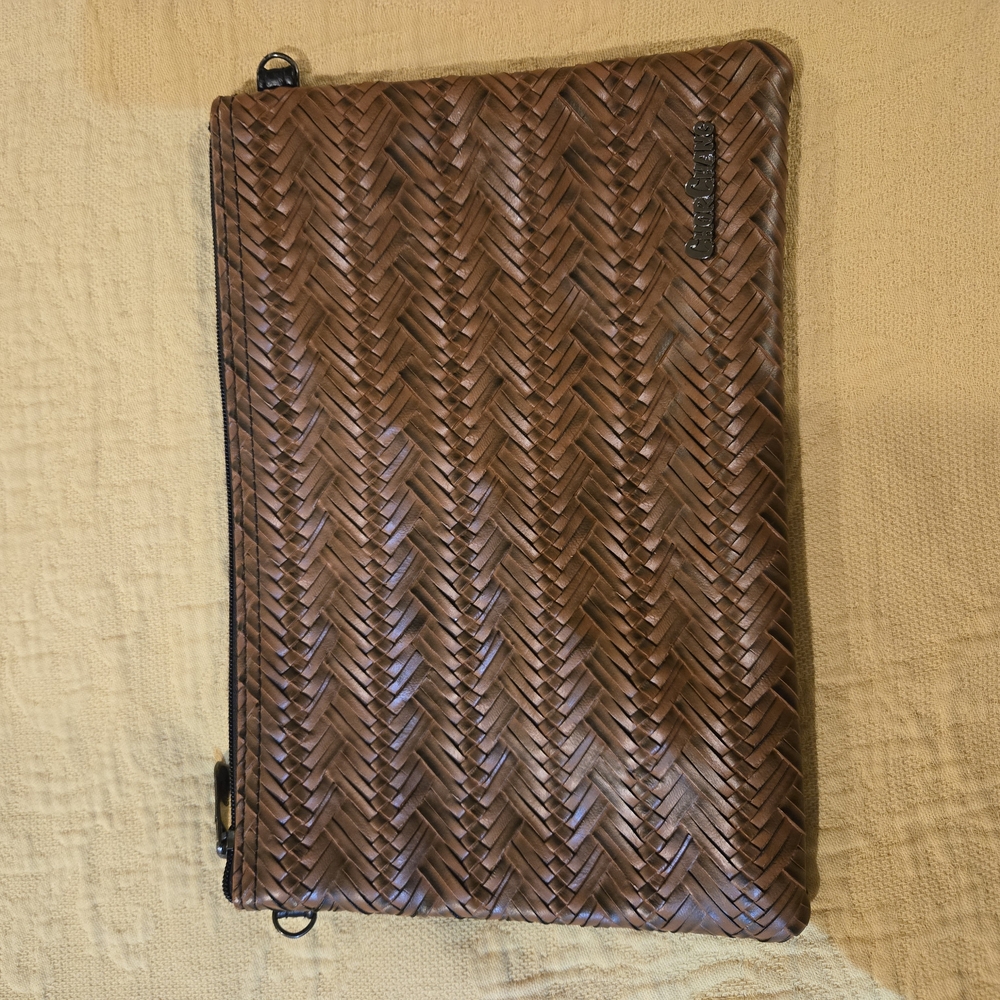 Brown Zigzag Pattern Leather Toiletry Bag
